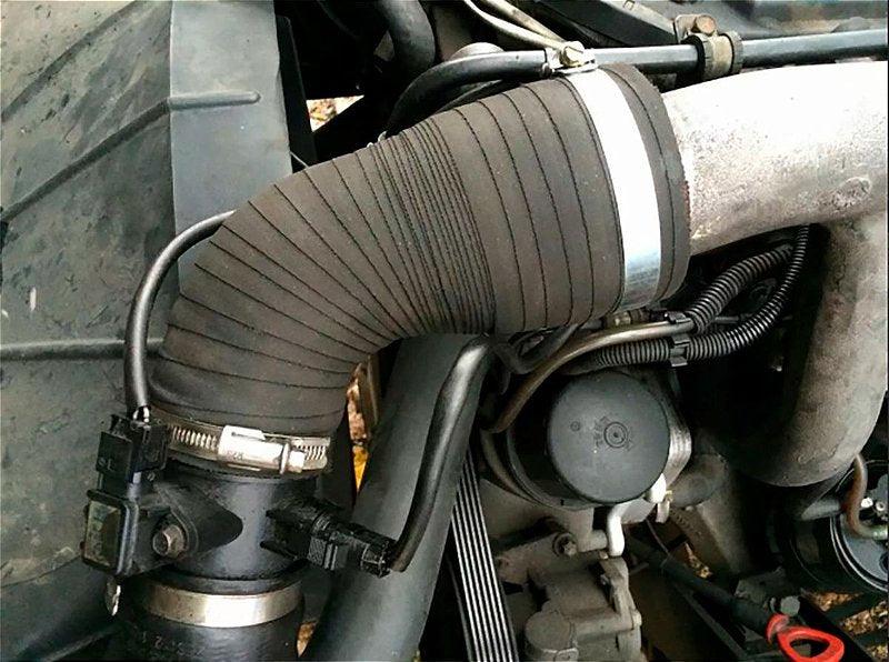 Mangueira Do Intercooler Accelo 715 A9795200386 - Paraiso das Mangueiras