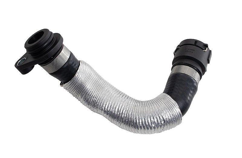 Tubo De Saída De Agua Bmw 120i 320i X1 Z4 E90 E87 - Paraiso das Mangueiras Imagem principal do produto